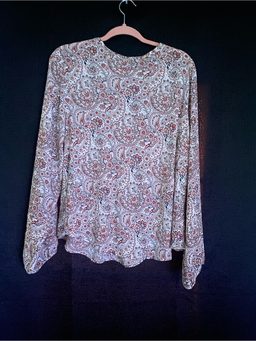 LOFT - Paisley Long Sleeve Blouse in White & Red size large